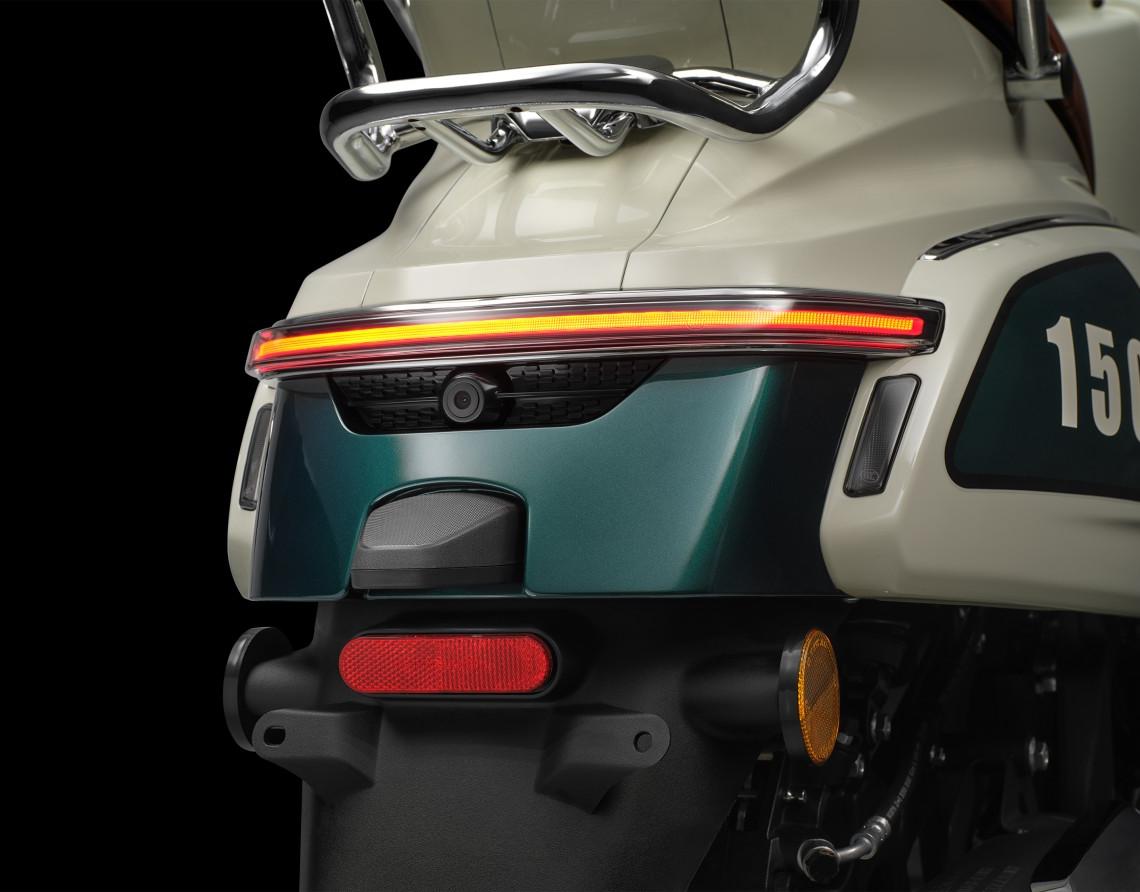 150AURA_Studio-Detail_1-1